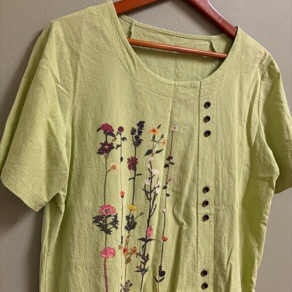 Womens Green Blouse Top Size Med Floral Lagenlook Artsy Lightweight Spring Boho - Picture 2 of 9